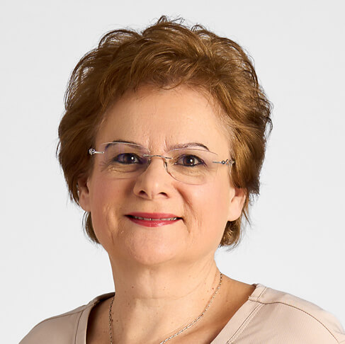 Dr. Iova Mihaela